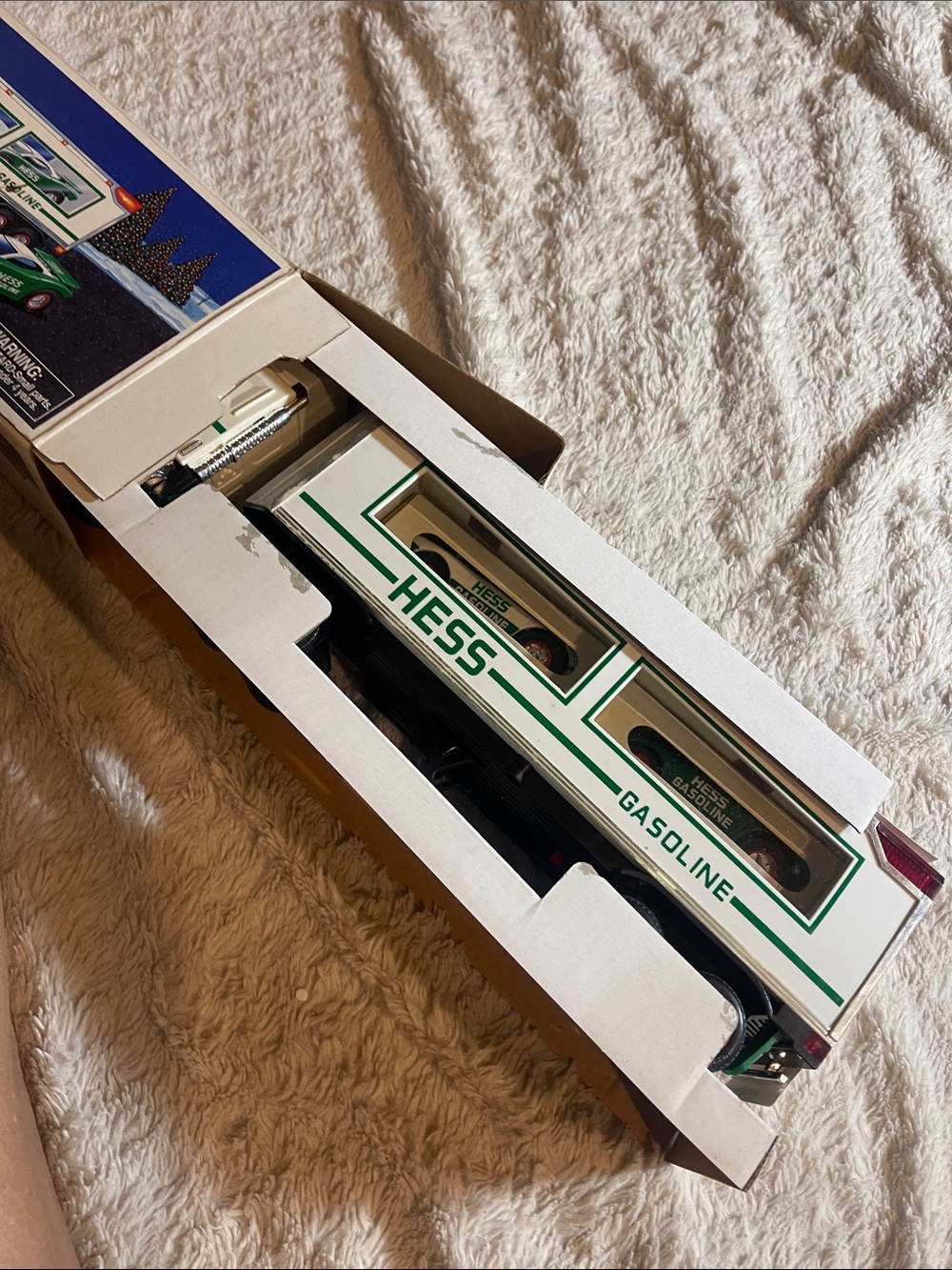 1997 hess toy truck and racers - Picture 6 of 6